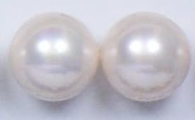 RP1 simulated-pearl item with delicate shell design and warm pearlescent finish