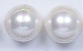 RWN shell case crafted from simulated-pearl material, subtle pearl-like depth and contemporary styling