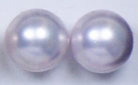 SV1 bracelet featuring smooth simulated-pearl beads and delicate metal accents