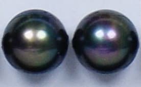 T2S simulated-pearl jewelry with smooth, rounded shell-shaped elements and radiant finish
